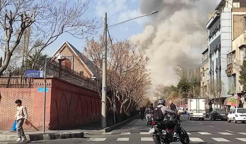 ABD ve siyonist rejim İran'a saldırdı: Tahran'da sivil alanlarda patlamalar