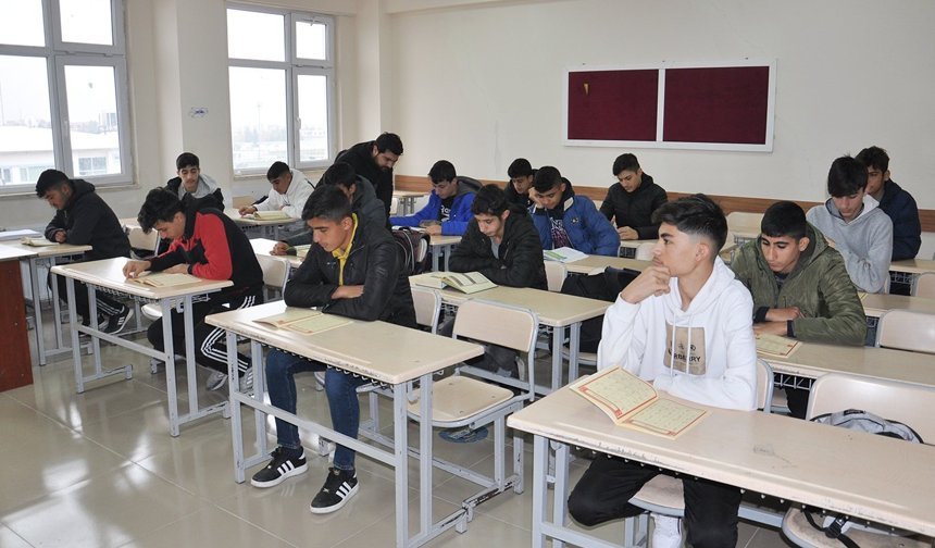 Eğitim-Bir-Sen: 14-17 yaş grubunda okullaşma oranı geriledi