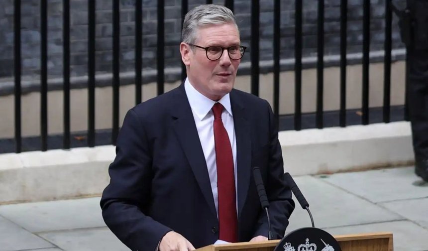 İran’dan ABD uçak gemisine füze saldırısı iddiası