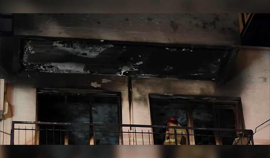 İzmir'de ev yangını: Baba hayatını kaybetti, oğlu ağır yaralı