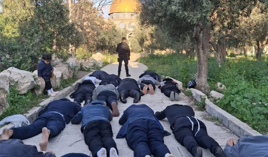 Mescid-i Aksa'da yine provokasyon: Yahudiler 'Talmudik ritüeller' gerçekleştirdi