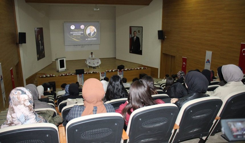 AİÇÜ'de 'Matematiğin Dilinde Yaratıcının İzleri' konferansı gerçekleştirildi