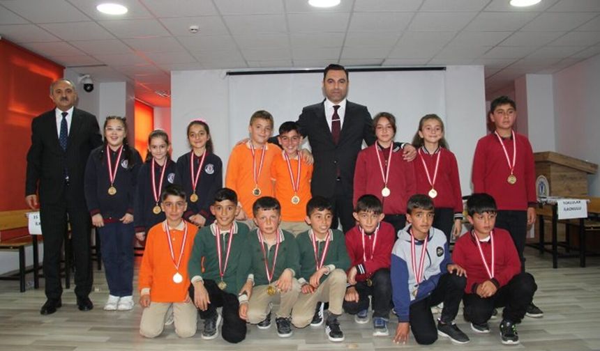 Bingöl'de okullar arası bilgi yarışması