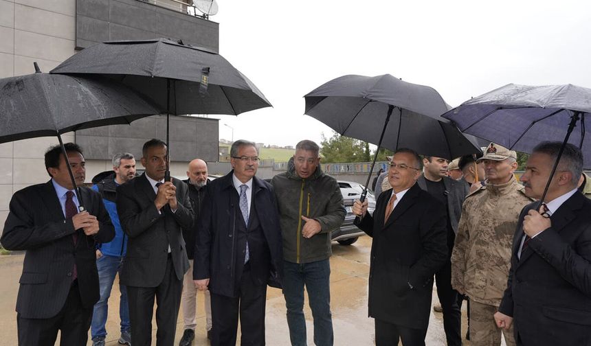 Gaziantep Valisi Çeber: Gaziantep'te kısa sürede çok yoğun bir hava olayı yaşandı