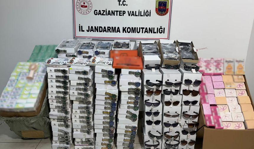Gaziantep'te gümrük kaçağı elektronik ürünlere el konuldu