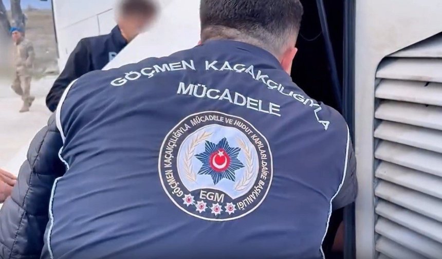 Hatay'da 10 düzensiz göçmen yakalandı