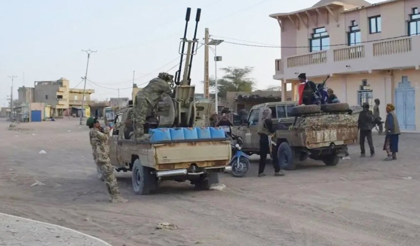 Mali'de başkent çevresi ve kuzeyde çatışmalar tırmanıyor