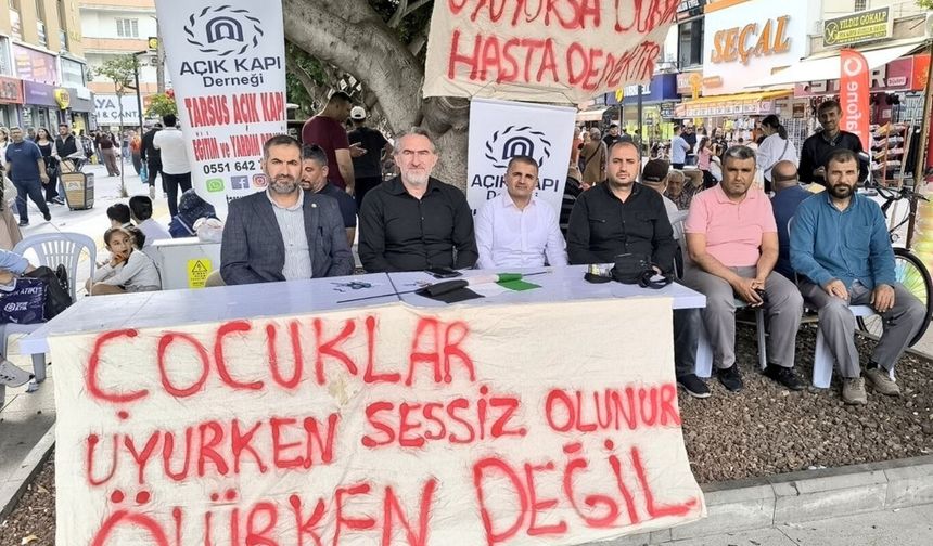 Tarsus'ta 'Gör ve Unutma!' temalı Gazze ve Doğu Türkistan fotoğraf sergisi