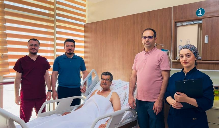 Felç riski taşıyan hasta Siirt'te yapılan şah damarı ameliyatıyla sağlığına kavuştu