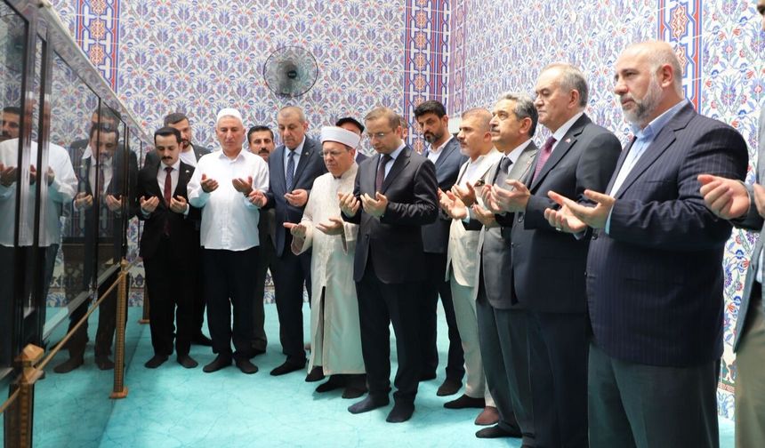 Hazreti Nuh'u anma programı Cizre Hazreti Nuh Camii'nde başladı