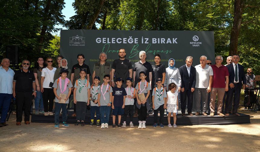 İstanbul'da Sıfır Atık farkındalığı için doğa yürüyüşü düzenlendi