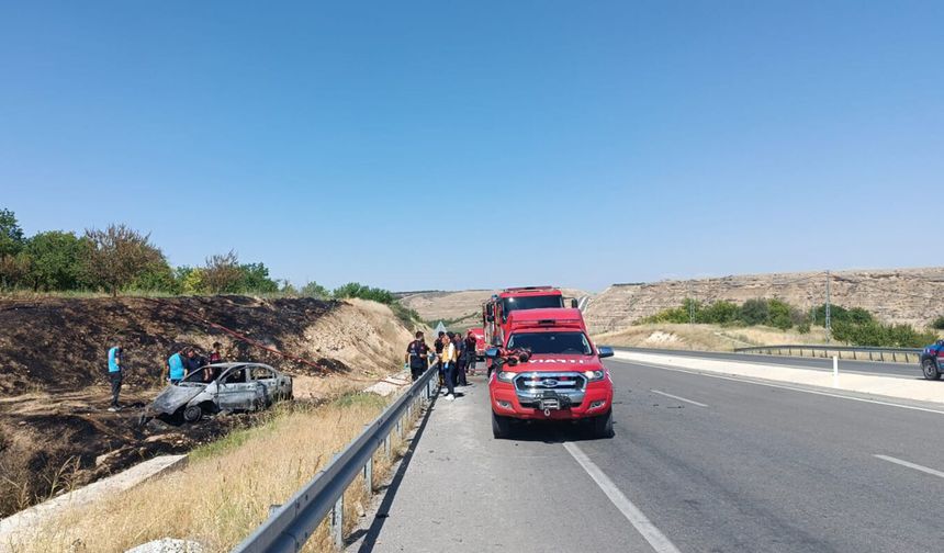 Malatya'da kaza yapan otomobil alev alarak yandı: 1 ölü, 1 ağır yaralı