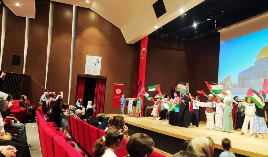 Malatya'da 'Mescid-i Aksa ve Umut' tiyatrosu izleyiciyle buluştu