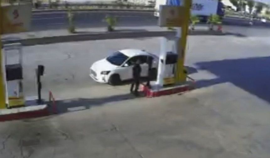 Mardin'de tır'ın çarptığı kadının öldüğü kaza kameraya yansıdı