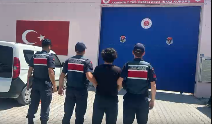 Aranan Fetö hükümlüsü Konya'da çatı katında yakalandı