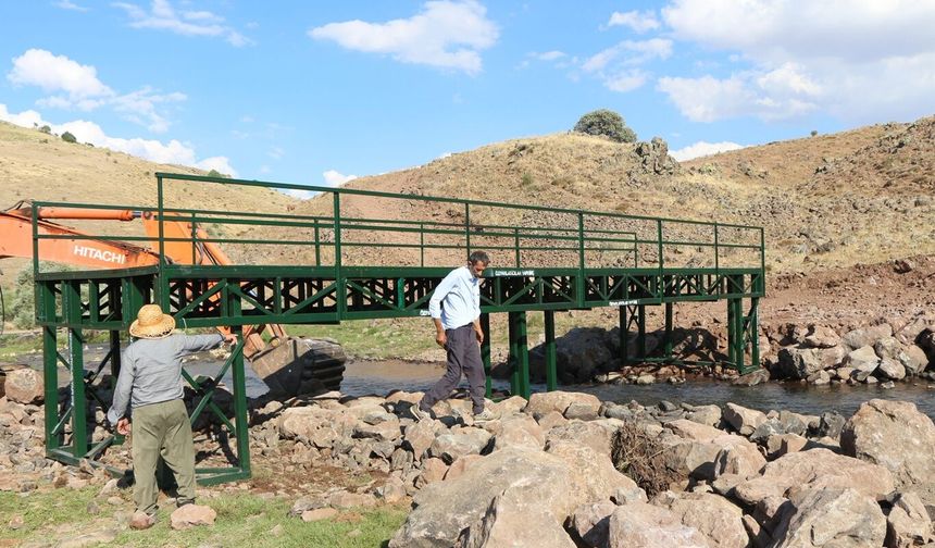Bingöl'de besicilerin meraya ulaşımını kolaylaştırmak için yeni bir köprü yapıldı