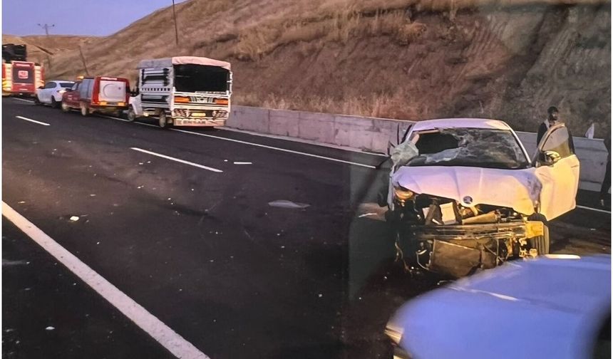 İşçileri taşıyan araç kaza yaptı: 2'si ağır 4 yaralı