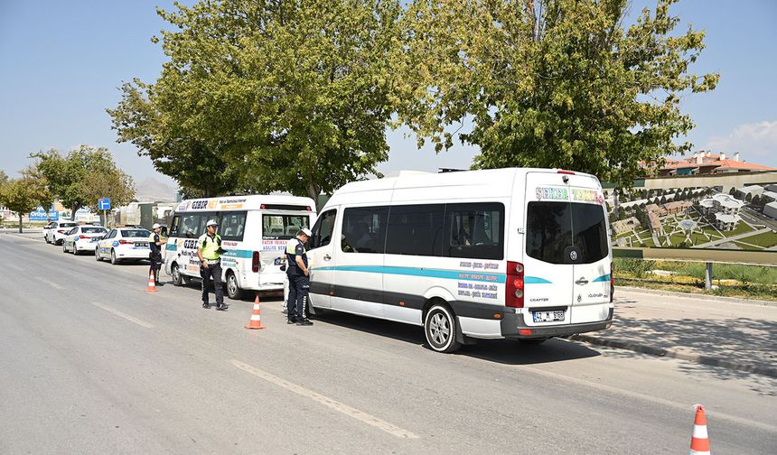 Konya'da toplu taşıma araçlarına yönelik denetimler sürüyor