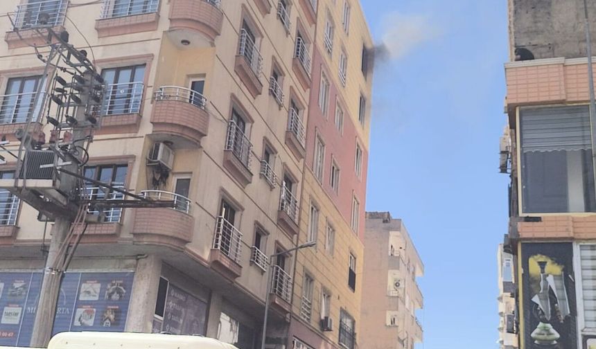 Mardin'de binanın 7'inci katında yangın paniği