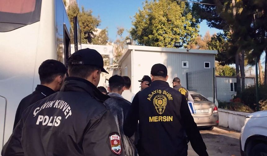 Mersin'de uyuşturucu operasyonlarında 90 tutuklama
