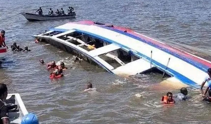 Nijerya'da tekne faciası: 52 kişi hayatını kaybetti