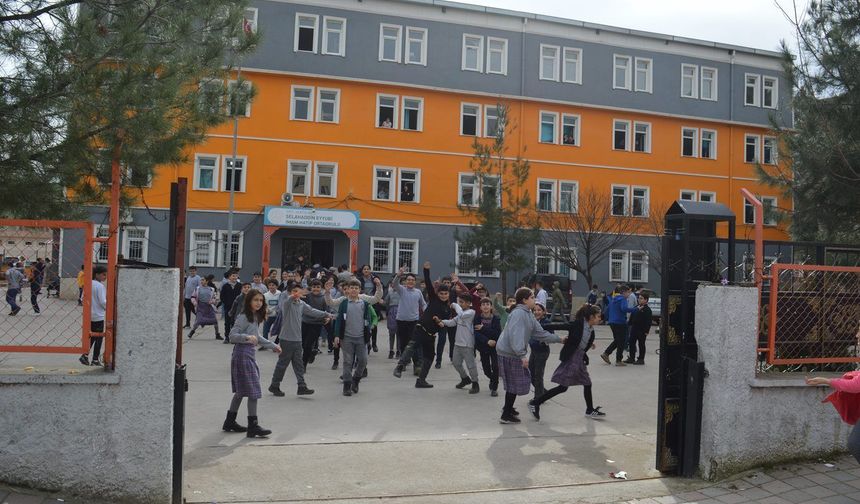 Siirt'te okullarda görevlendirilmek üzere 286 kişi istihdam edilecek