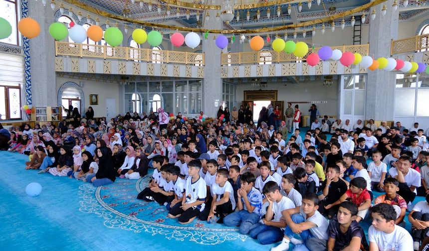 Van'da yaz Kur'an kursları yoğun bir katılımla sona erdi