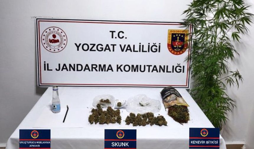 Yozgat'ta araçta uyuşturucu madde ele geçirildi