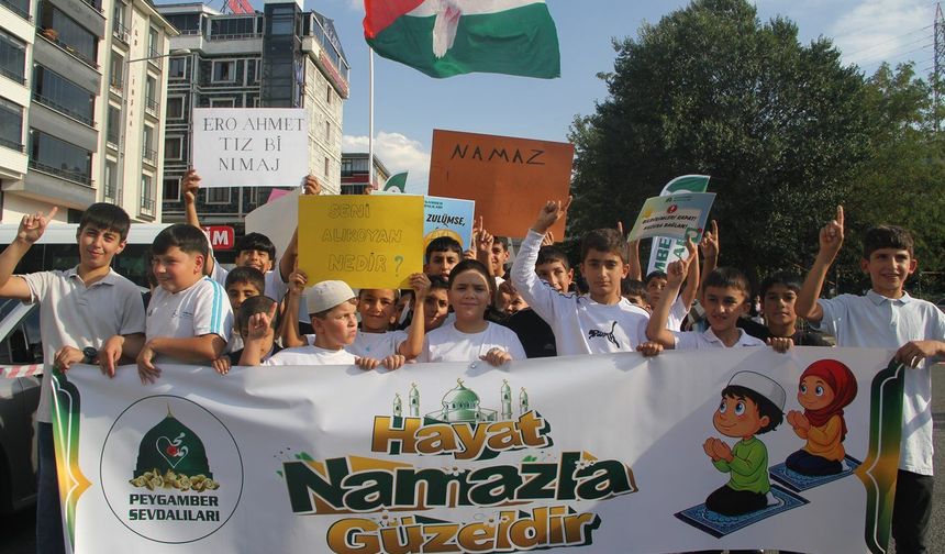 Bingöl'de 'Hayat Namazla Güzeldir' temalı eğitim programı coşkulu bir final ile sona erdi