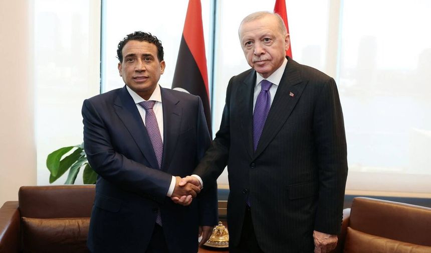 Cumhurbaşkanı Erdoğan, Libya Başkanlık Konseyi Başkanı el-Menfi ile görüştü