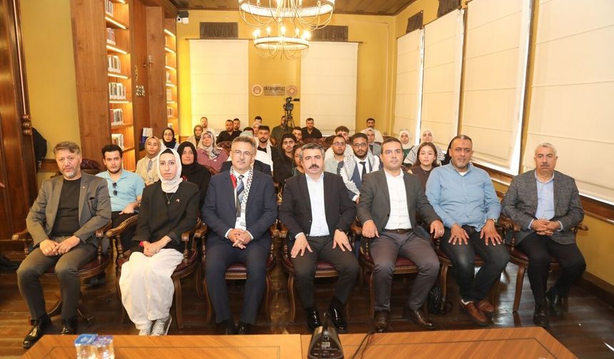 Gazze'de eğitim, soykırımın gölgesinde sürdürülmeye çalışılıyor