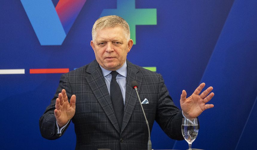 NATO'nun doğu kanadında çatlak: Slovakya ile Çekya karşı karşıya
