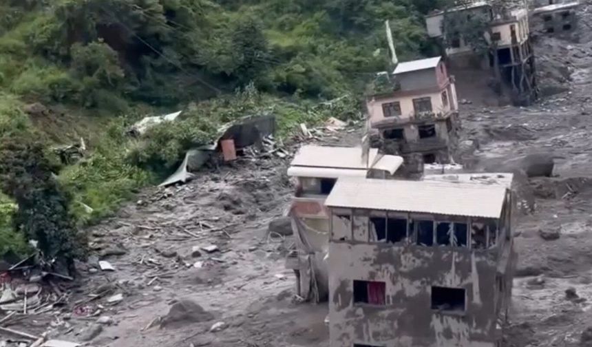Nepal'deki sel felaketinde ölü sayısı 1403'e yükseldi