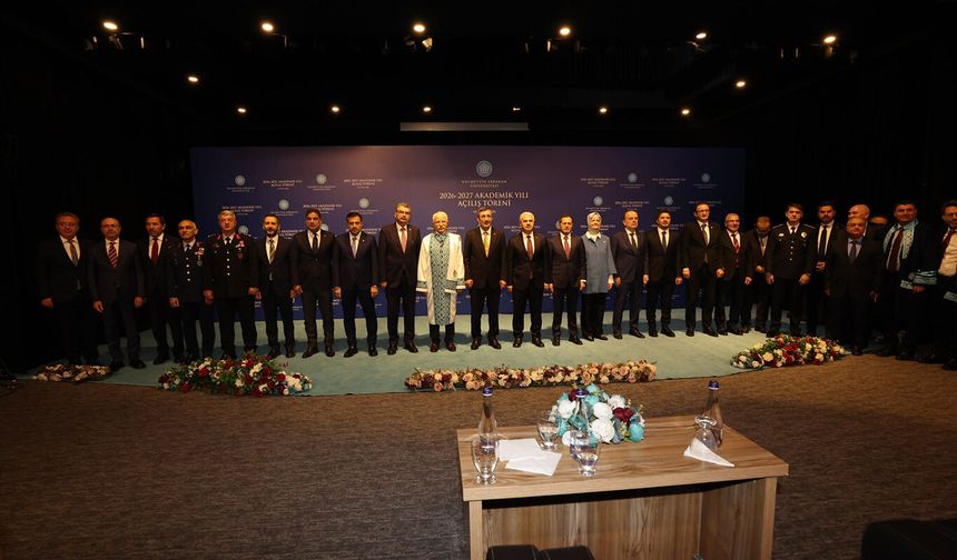NEÜ'de 2026-2027 akademik yılı Cevdet Yılmaz'ın katılımıyla başladı