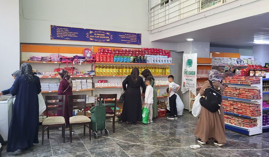 Umut Kervanı'ndan Van'daki ihtiyaç sahibi ailelere aylık destek