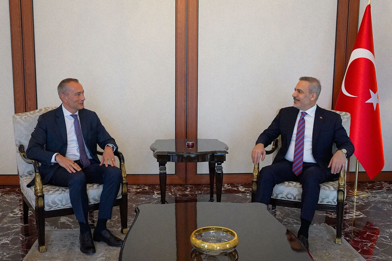 Dışişleri Bakanı Fidan, Mladenov'u Kabul Etti