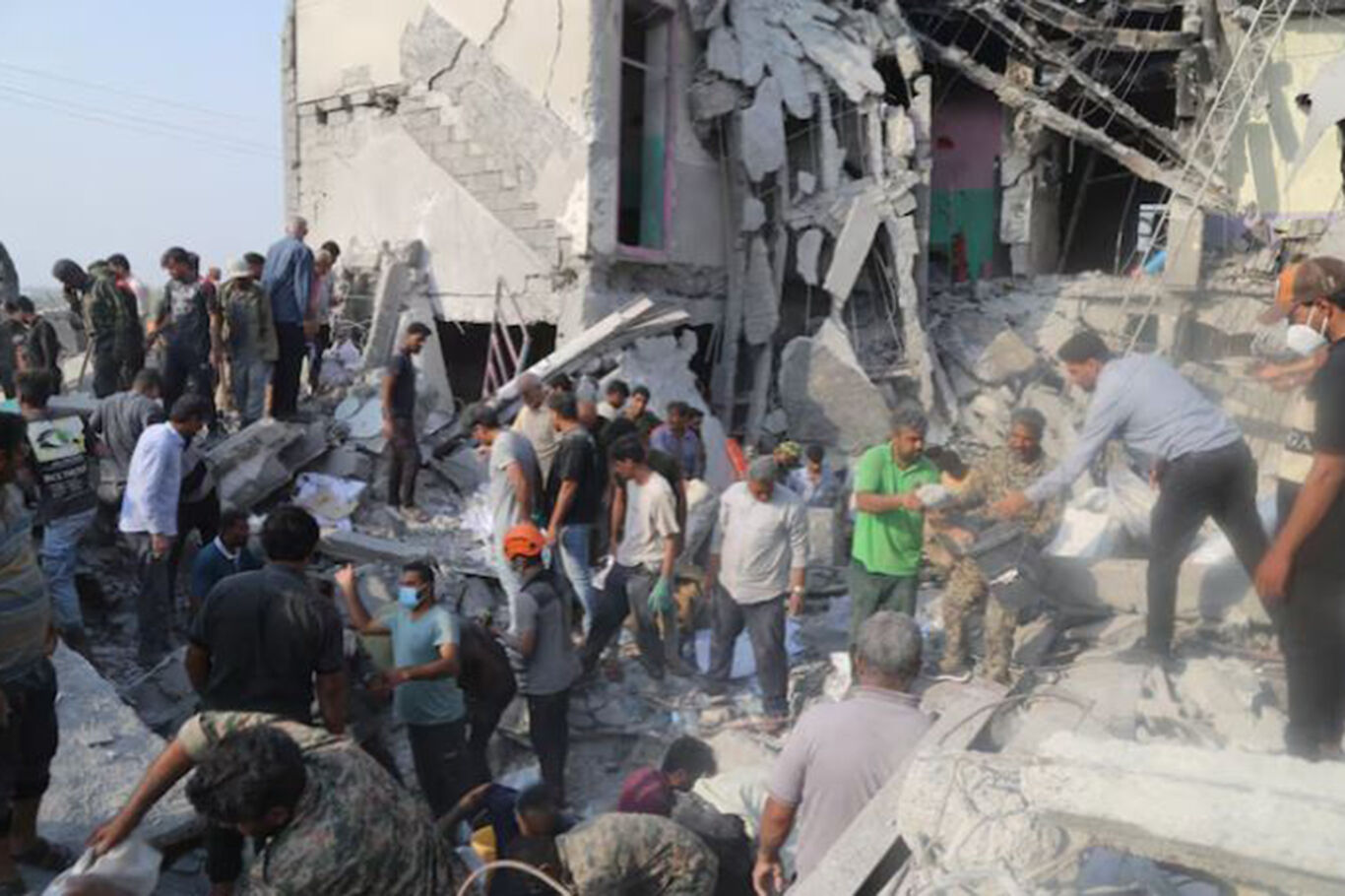 İran Kızılayı: ABD ve israil saldırılarında 6 binden fazla sivil bina zarar gördü