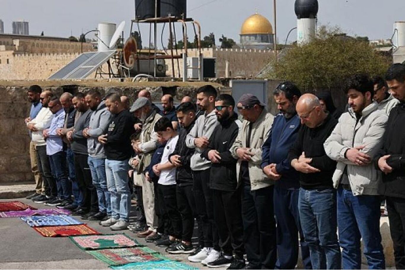 İşgal, Mescid-i Aksa'yı 20. gündür kapalı tutuyor: Yarın yüz binlerce kişi bayram namazı kılamayacak!