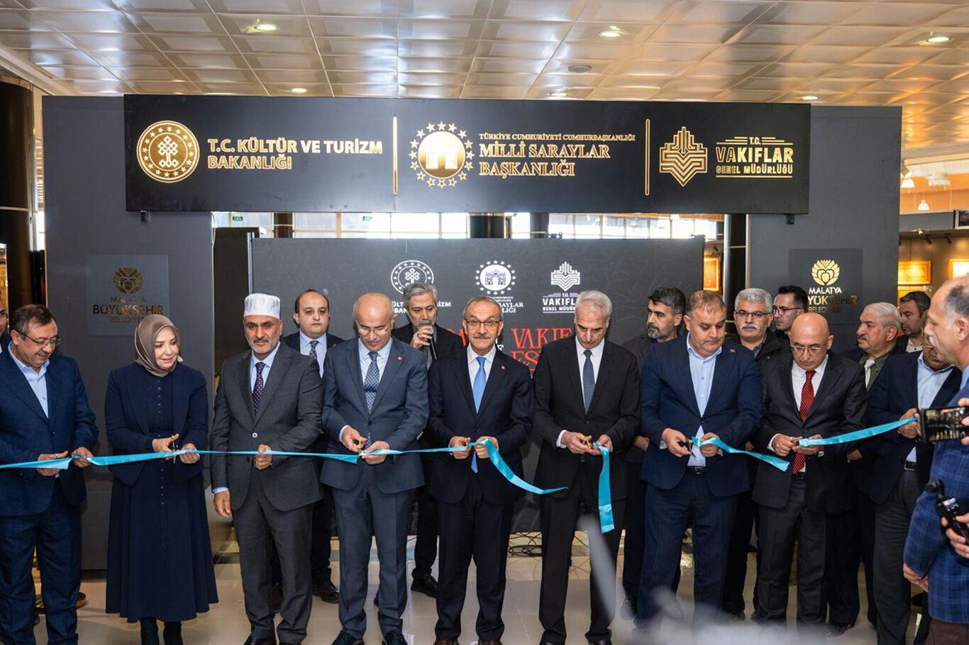 'Kutsal Emanetler ve Vakıf Eserleri Sergisi' Malatya'da ilk defa açıldı
