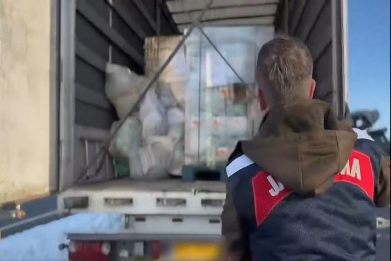 Van ve Hakkari’de uyuşturucu operasyonu: 15 gözaltı