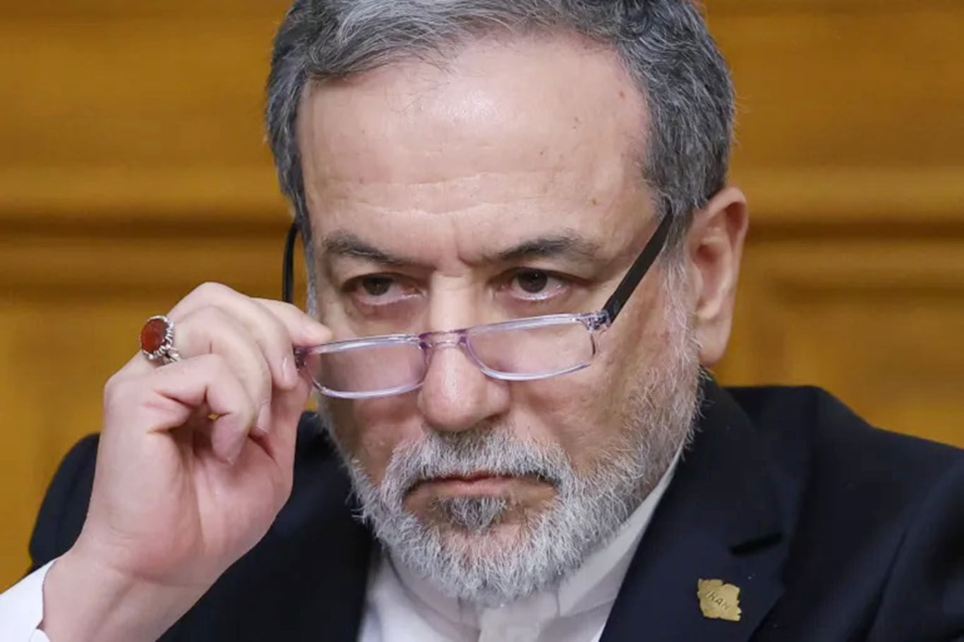 Arakçi’den Körfez’e nükleer felaket uyarısı