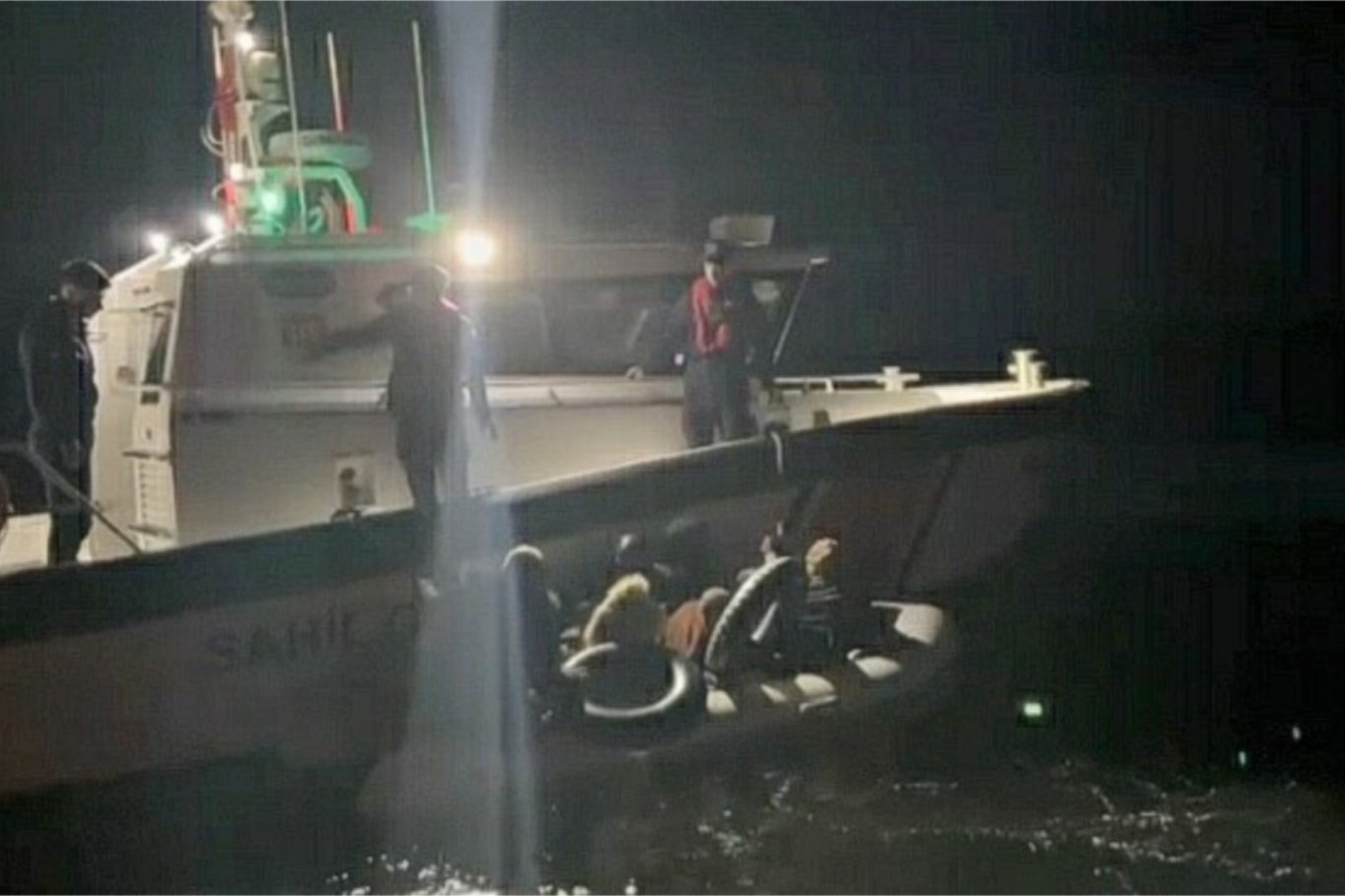 Aydın açıklarında 10 düzensiz göçmen yakalandı