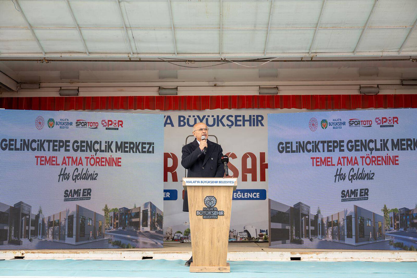 Başkan Er: Malatya’da sadece konutları değil sosyal alanları ve yaşam alanlarını da yeniden inşa ediyoruz
