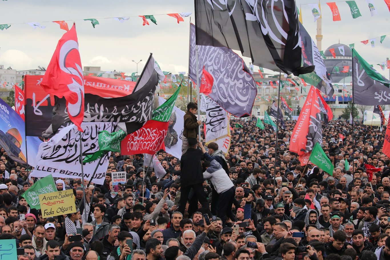 Batman'daki Mevlid-i Nebi mitinginden vahdet çağrısı