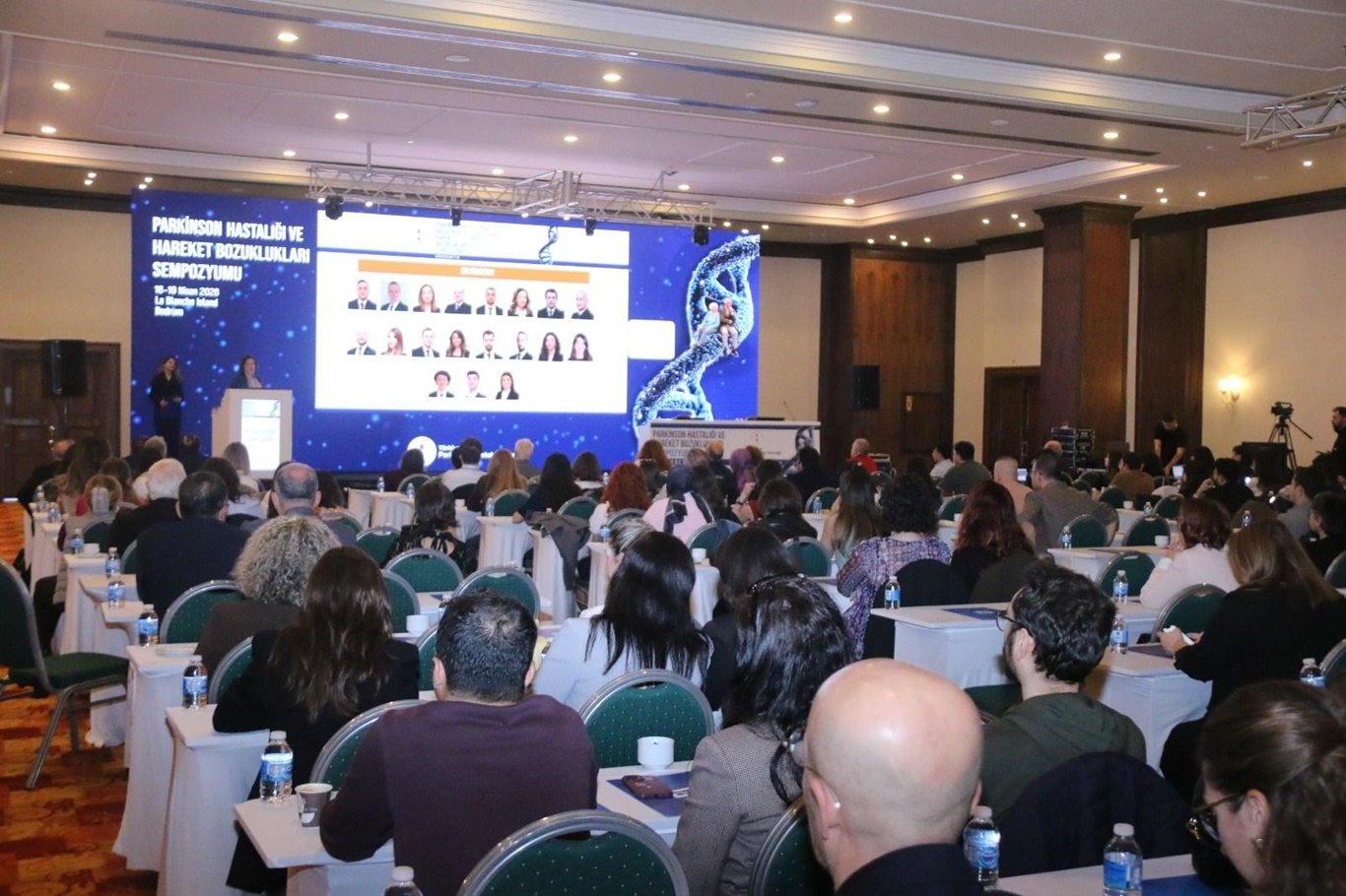 Bilim dünyası Parkinson'da geleceğin tedavilerini konuştu