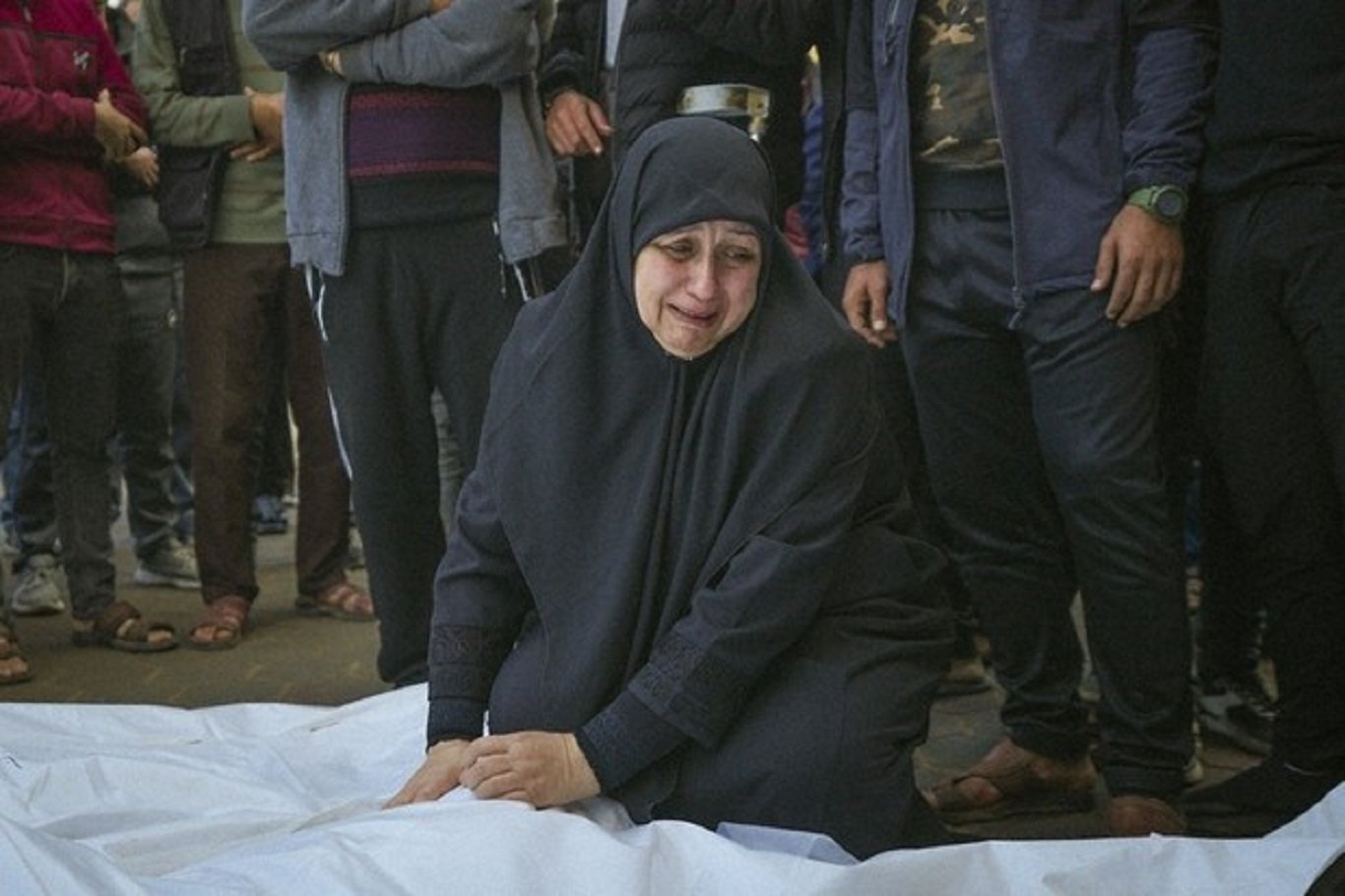 Gazze'de şehit sayısı 72 bin 553'e yükseldi