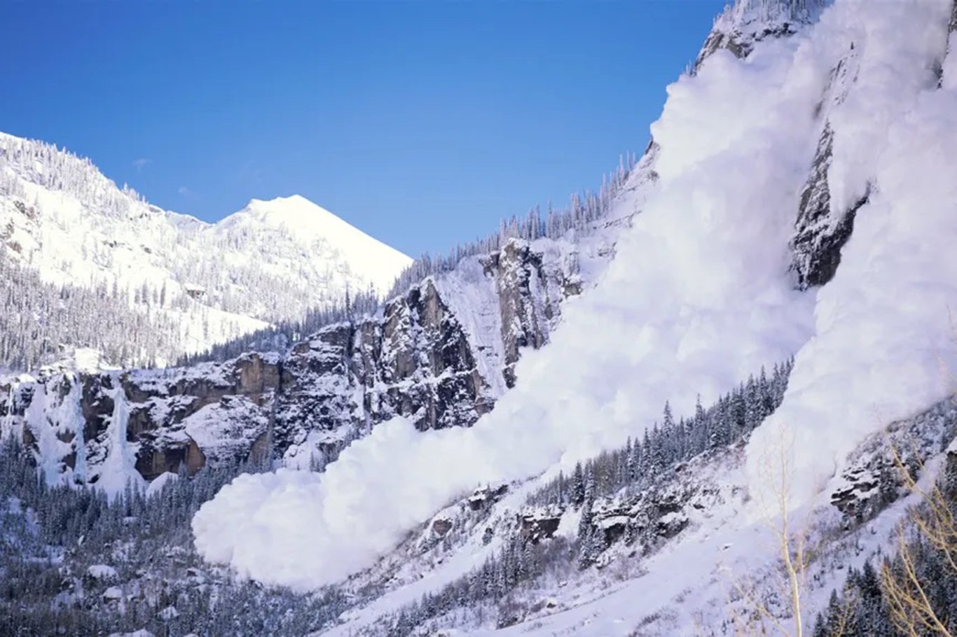 Hakkâri'de çığ ve heyelan riski uyarısı