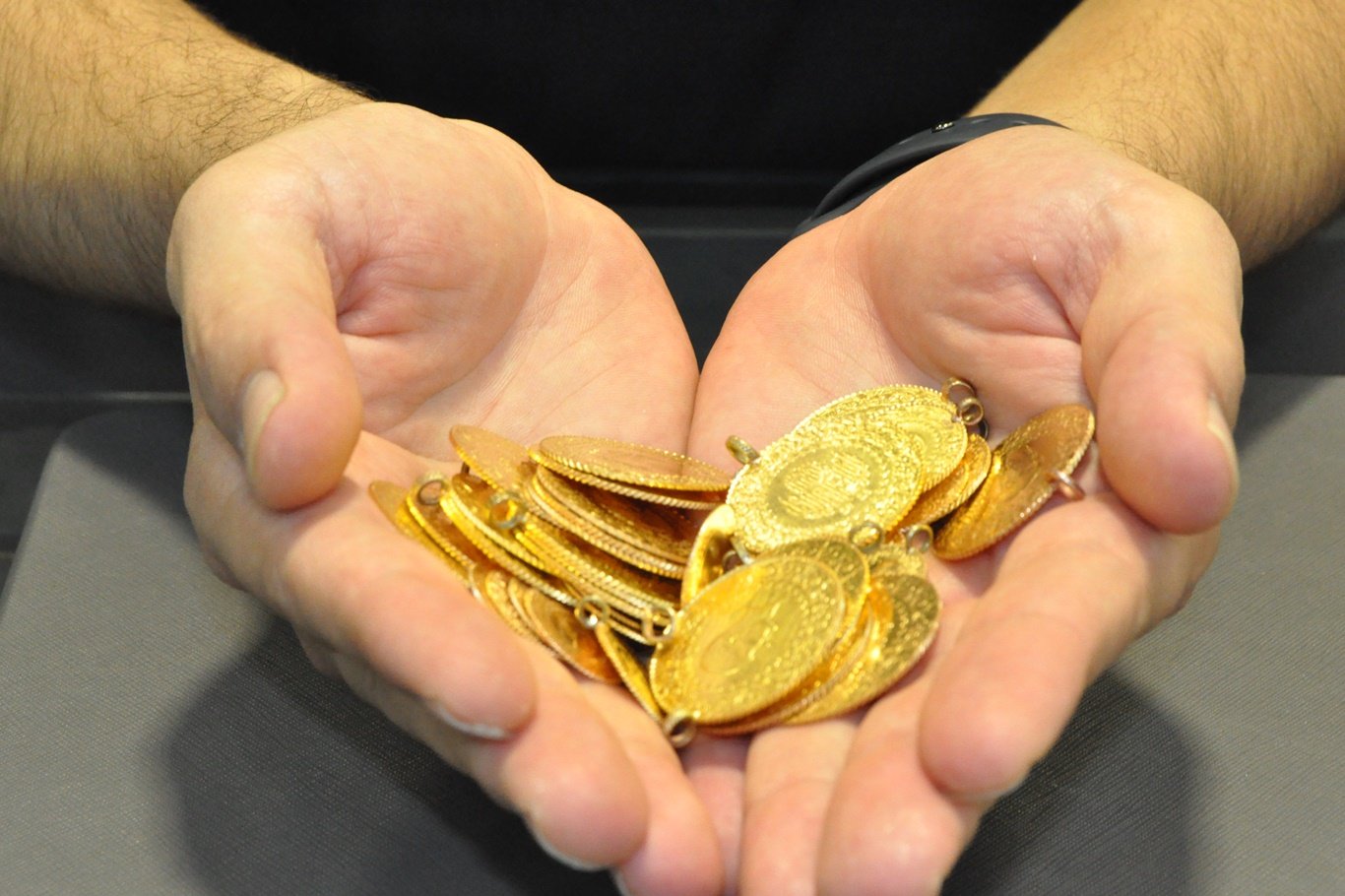 İstanbul'da 4 şirkete ve mal varlıklarına el konuldu