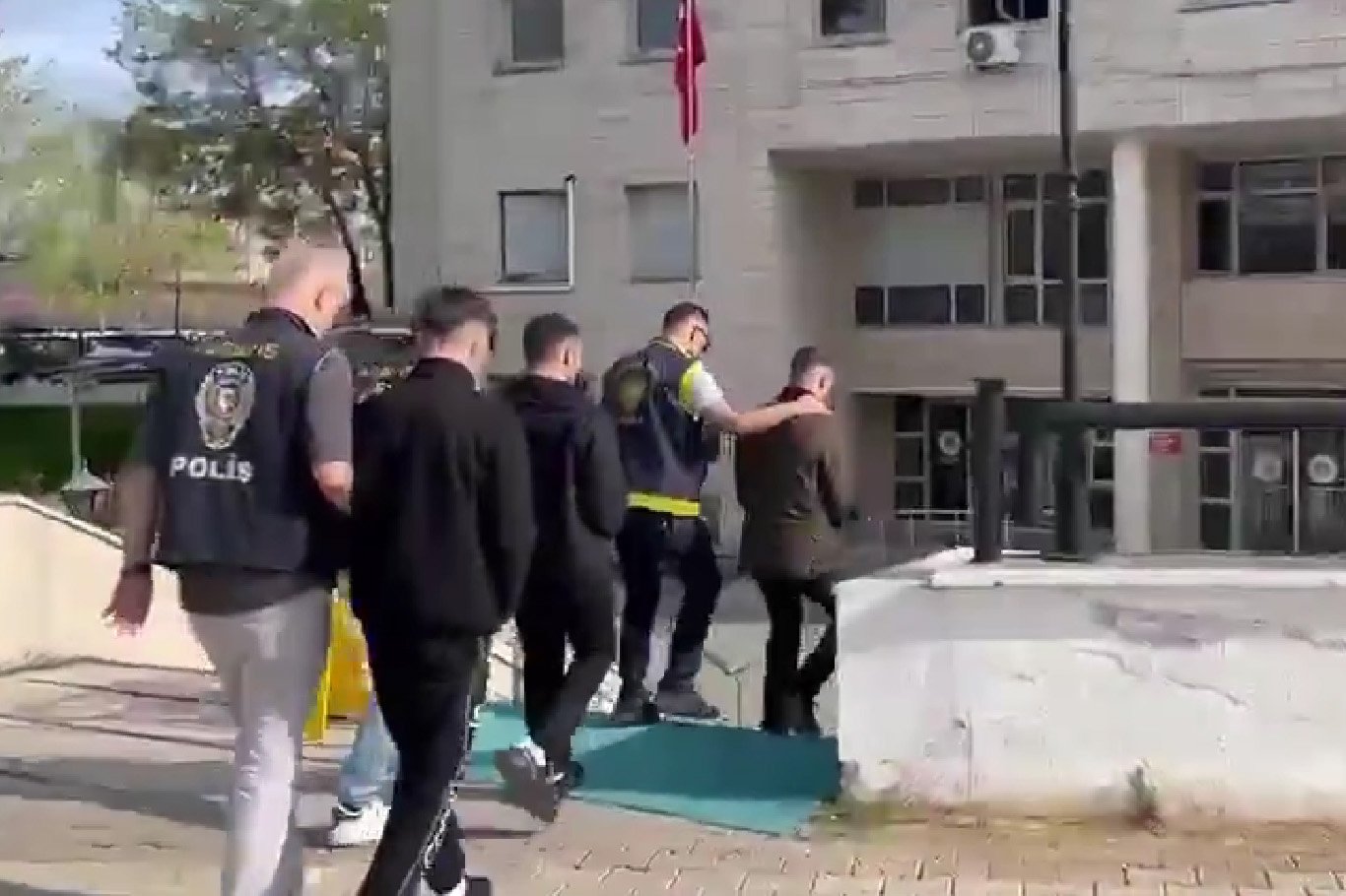 Muğla'da kasten yaralama olayı: 3 şüpheliden biri tutuklandı