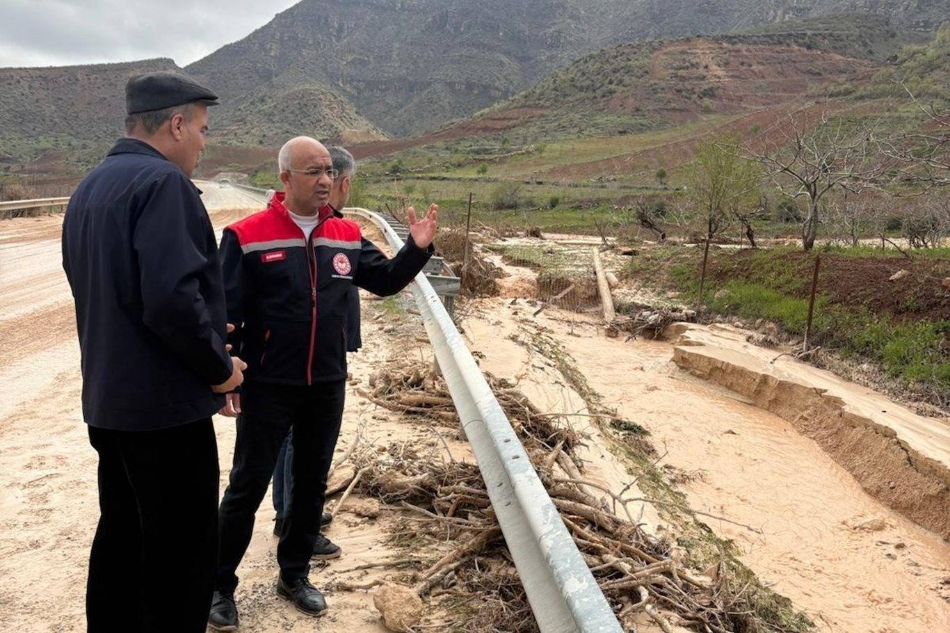 Siirt'te yoğun yağış sonrası tarımsal hasar tespit çalışmaları sürüyor